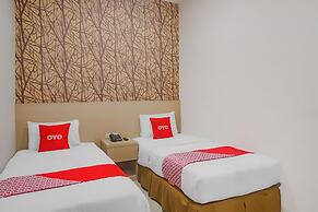 OYO 90312 Bahu Bay Hotel