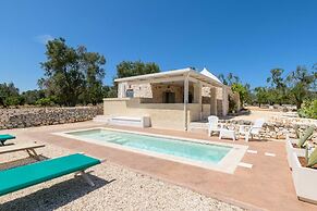 Trullo Cecapesce con Piscina by Wonderful Italy