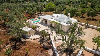 Trullo Cecapesce con Piscina by Wonderful Italy
