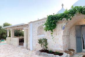 Trullo Cecapesce con Piscina by Wonderful Italy