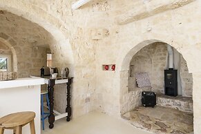 Trullo Cecapesce con Piscina by Wonderful Italy