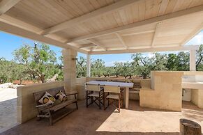 Trullo Cecapesce con Piscina by Wonderful Italy