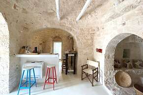 Trullo Cecapesce con Piscina by Wonderful Italy