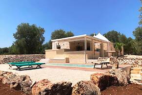 Trullo Cecapesce con Piscina by Wonderful Italy