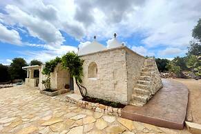 Trullo Cecapesce con Piscina by Wonderful Italy