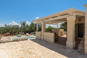 Trullo Cecapesce con Piscina by Wonderful Italy