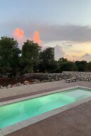Trullo Cecapesce con Piscina by Wonderful Italy