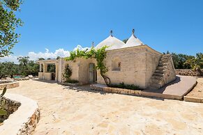 Trullo Cecapesce con Piscina by Wonderful Italy