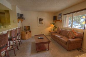 Heavenly Chairview Condo 2 Bedroom Home by RedAwning
