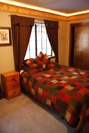 Sweet Retreat Movie Theater, Poolping-pong, Bbq, Summer Swimming