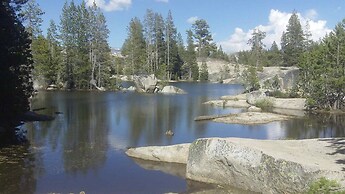 Sweet Retreat Movie Theater, Poolping-pong, Bbq, Summer Swimming