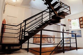 7cn3 House In The Historic Center