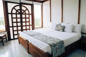 7cn3 House In The Historic Center