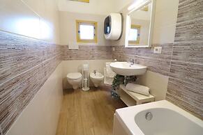 Holiday Home 'aurora A Otranto' With Balcony and Air Conditioning