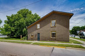 Cumberland House - A Cozy Historical Stay