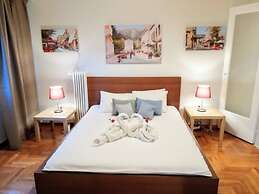 Comfortable Apartment in Acropolis