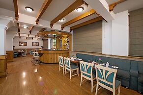 Hotel Baljees Regency