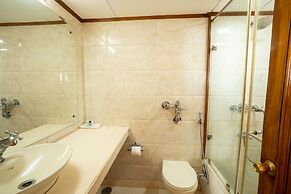 Hotel Baljees Regency