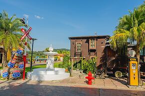 Apinya Resort Bangsarey