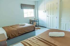 Apinya Resort Bangsarey