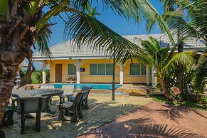 Apinya Resort Bangsarey