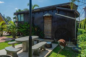 Apinya Resort Bangsarey