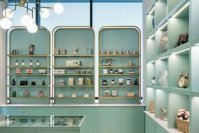 The Honeyrose Hotel, Montreal, A Tribute Portfolio Hotel