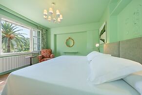 Rondaia Suites & Villas