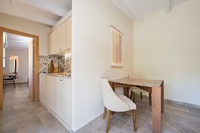 Rondaia Suites & Villas