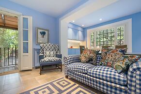 Rondaia Suites & Villas