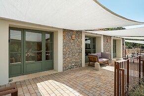 Rondaia Suites & Villas