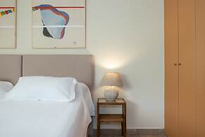 Rondaia Suites & Villas