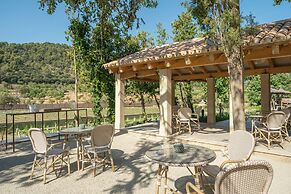 Rondaia Suites & Villas