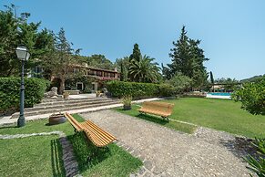 Rondaia Suites & Villas
