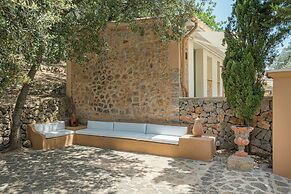 Rondaia Suites & Villas