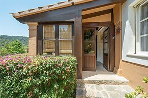 Rondaia Suites & Villas