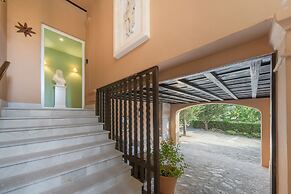 Rondaia Suites & Villas