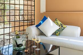 Rondaia Suites & Villas