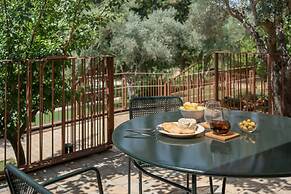 Rondaia Suites & Villas