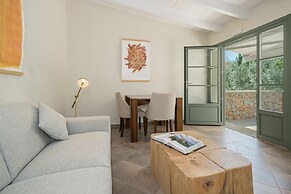 Rondaia Suites & Villas