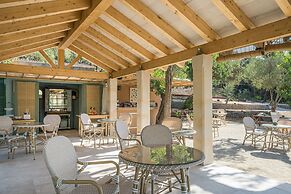 Rondaia Suites & Villas