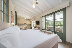 Rondaia Suites & Villas