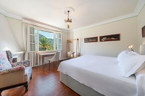 Rondaia Suites & Villas