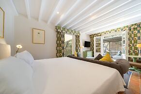 Rondaia Suites & Villas