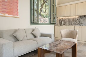 Rondaia Suites & Villas