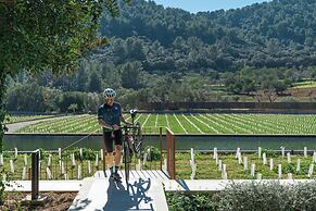 Rondaia Suites & Villas