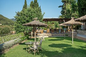 Rondaia Suites & Villas