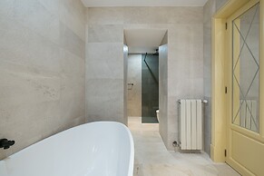 Rondaia Suites & Villas