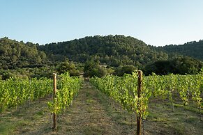 Rondaia Suites & Villas