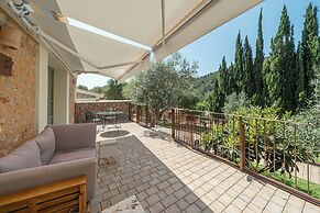 Rondaia Suites & Villas